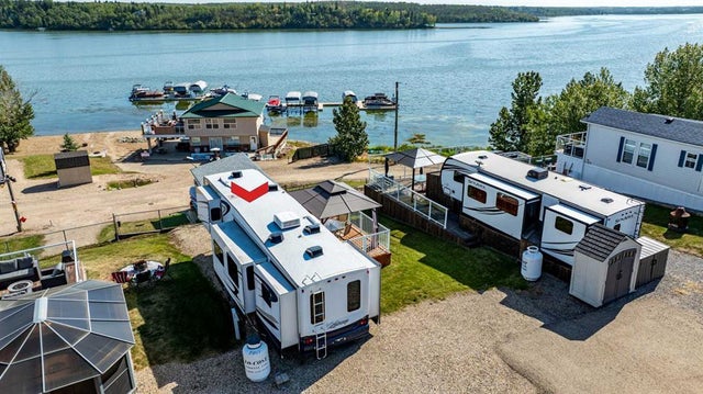 24, 25054 South Pine Lake Road, Rural Red Deer County