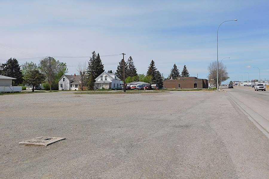 4419 1 St Street W, Claresholm