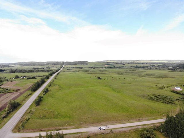 Hwy 584, Rural Mountain View County
