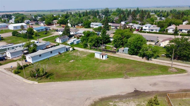 20 Railway Avenue E, Marshall