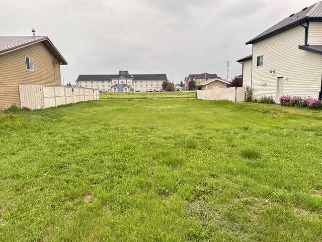 132 Upland Avenue W, Brooks