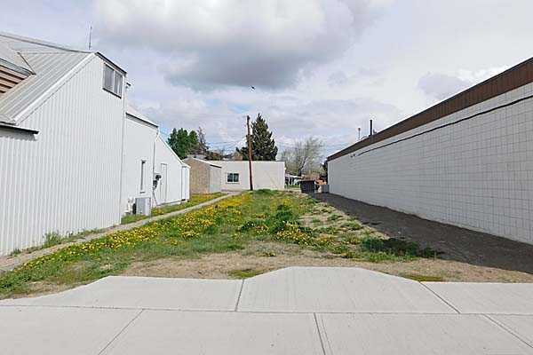128 50th Avenue W, Claresholm
