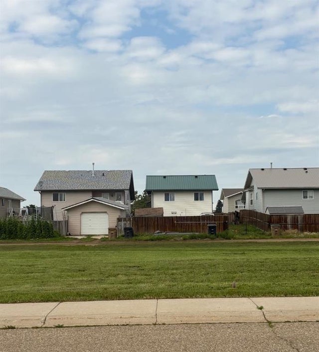 83 Upland Manor W, Brooks