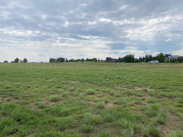35 Kingfisher Estates, Lake Newell Resort
