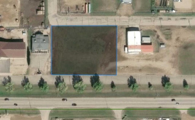 1526 14 Avenue, Wainwright