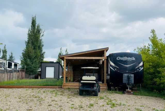1001 Birch Street, Lac des Isles