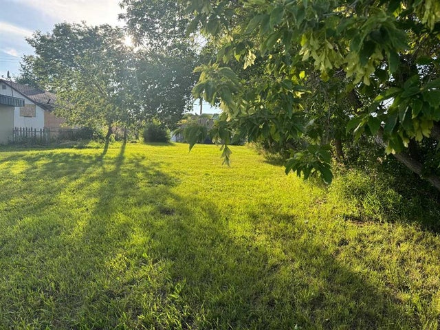 4704 50 Street, Ponoka
