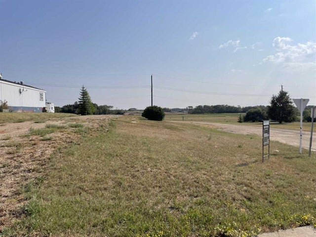 5704 51 Street, Edgerton