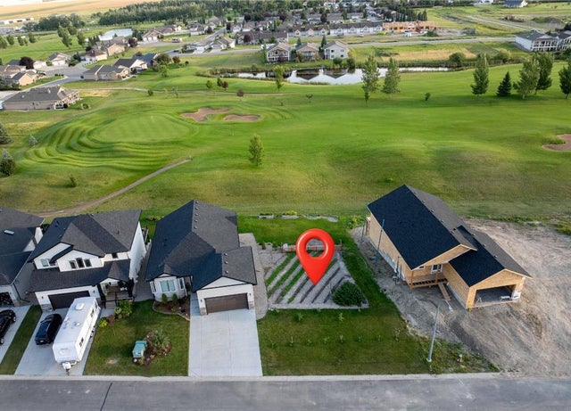 646 Fairways Drive, Vulcan