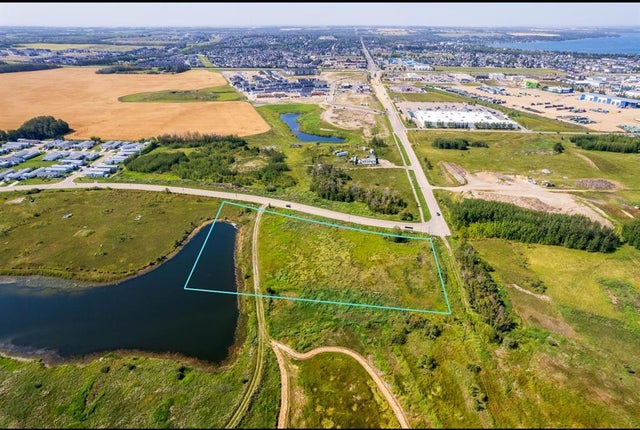 Unit #d, 47 Ave Bayshore Dr., Sylvan Lake