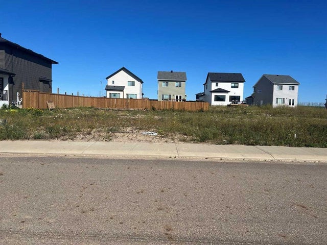 168 Manchester, Fort McMurray