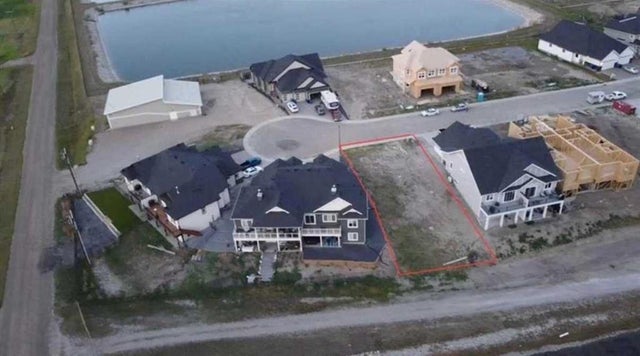 41 St. Andrews Close, Lyalta