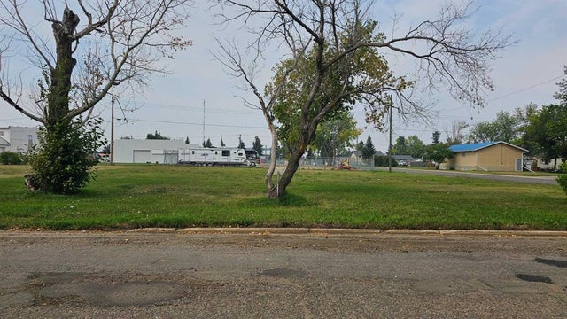 5010 52 Street, Castor
