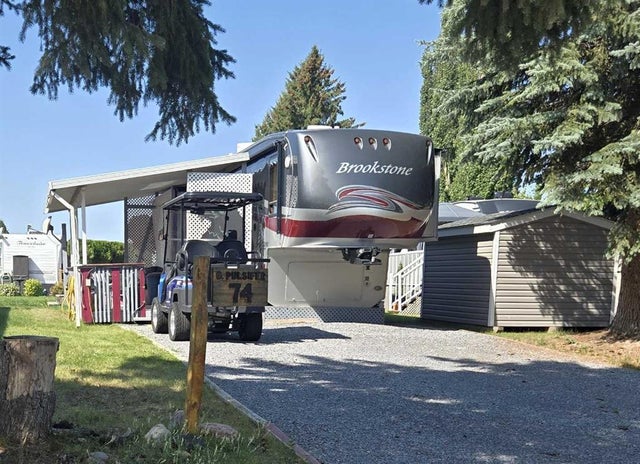 74 Carefree Resort, Rural Red Deer County
