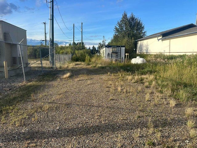 9710 90 Avenue, Peace River