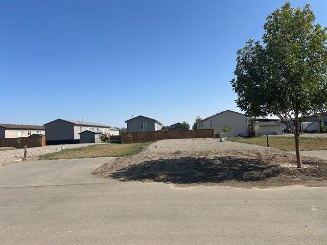 2048 Sunflower Crescent, Coaldale