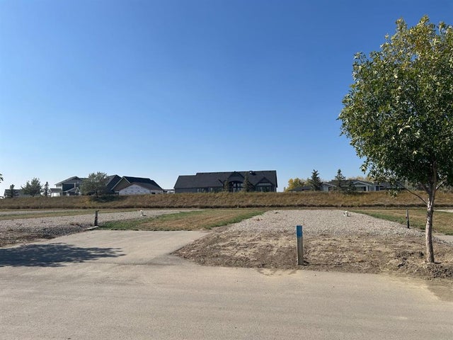 2049 Sunflower Crescent, Coaldale