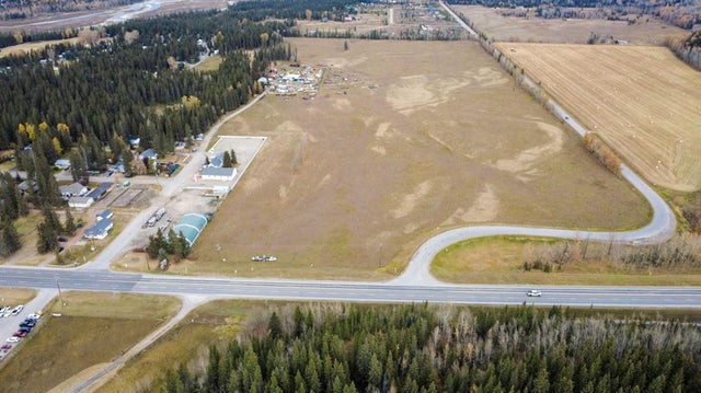 10, 5218 Highway 27, Sundre