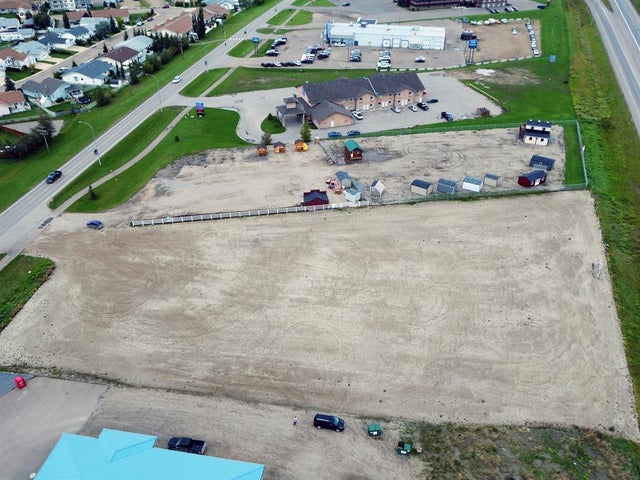 4504 42 Avenue, Innisfail
