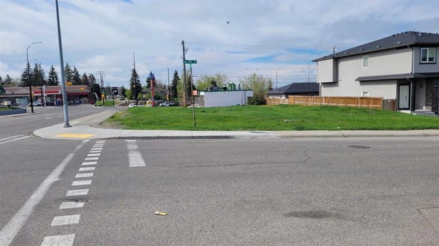 2837 16 Avenue Se, Calgary