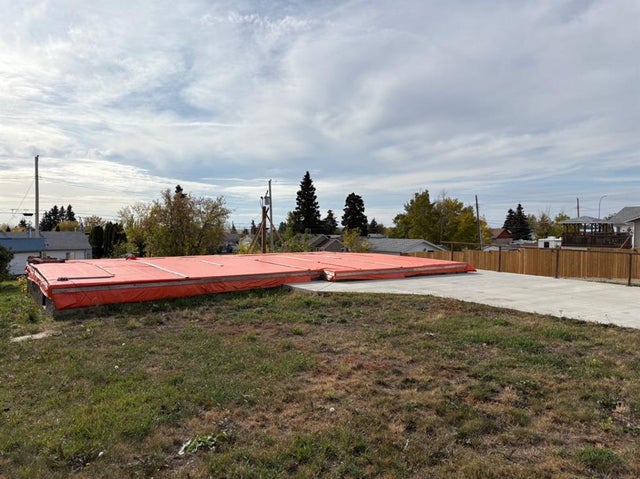 11205 108 Avenue, Fairview