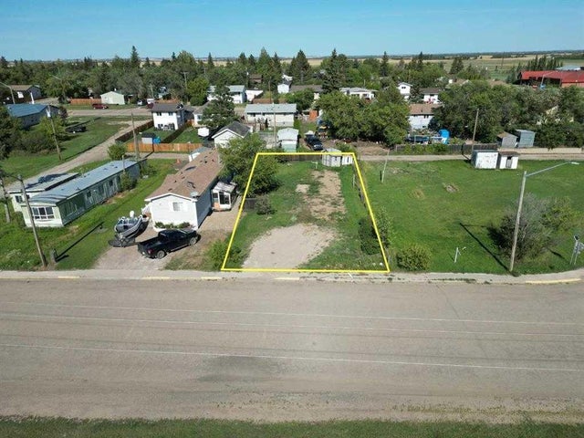 18 Railway Avenue E, Marshall