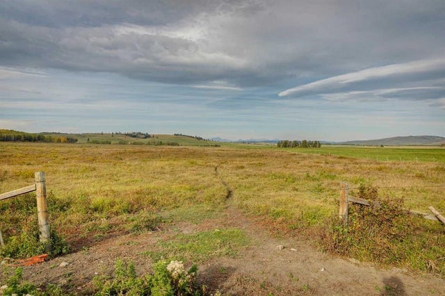 192 St And 450 Ave W, Rural Foothills County