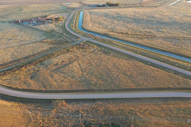 5.10 M/l Acres, Hays