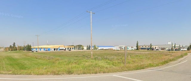 132 & 138 Clearmile Avenue, Rural Red Deer County