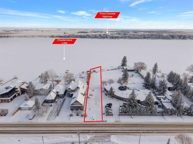 492 West Chestermere Drive, Chestermere
