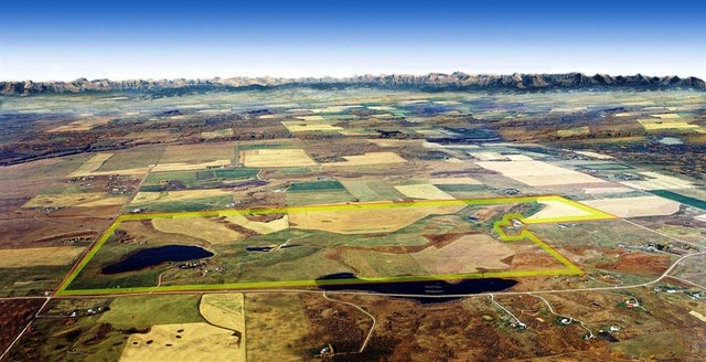 272065 Lochend Road, Rural Rocky View County