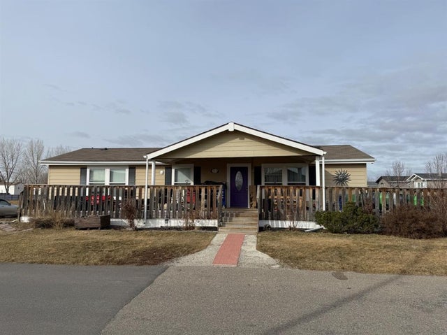414 Conductor Boulevard, Coaldale