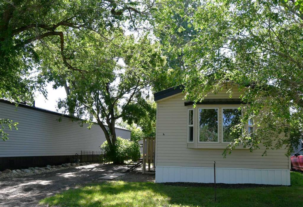 16 Greenbrook Mobile Village E, Brooks