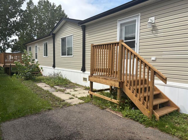 202, 1101 84 Street Ne, Calgary