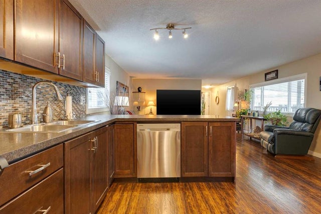106, 99 Arbour Lake Road Nw, Calgary