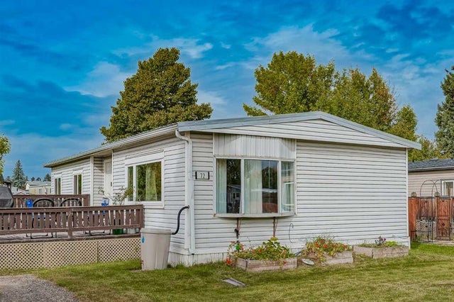 72, 6220 17 Avenue Se, Calgary