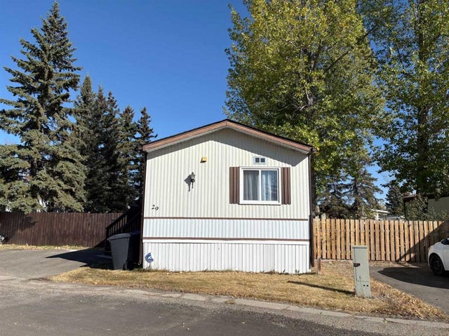#29, 5800 46 Street, Olds