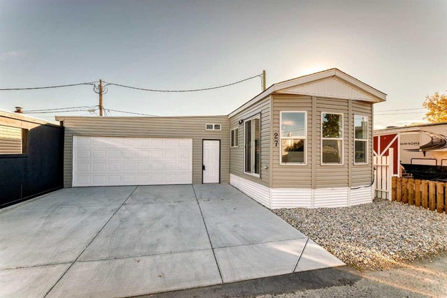 27, 2106 50 Avenue Se, Calgary