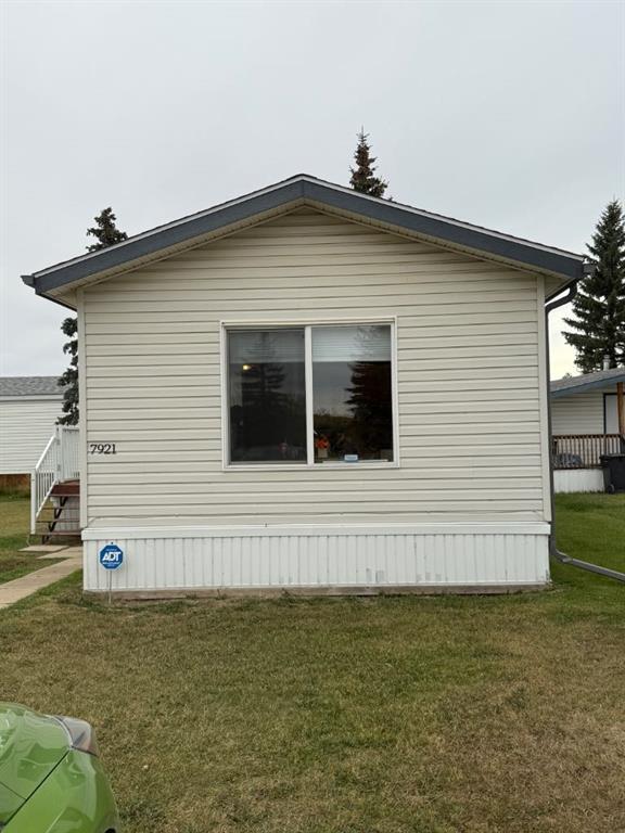 7921 97 Avenue, Peace River