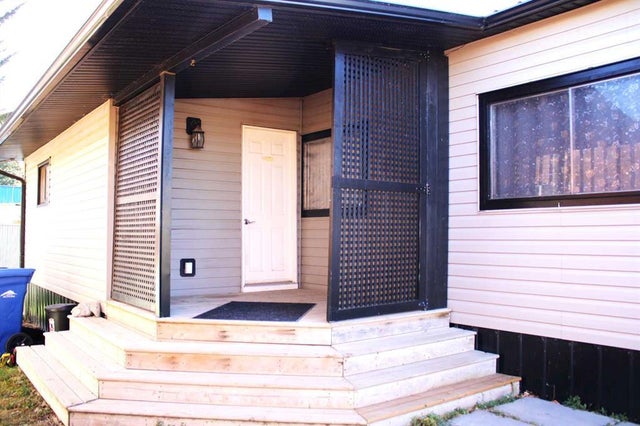23, 111 6 Street  Se, Sundre