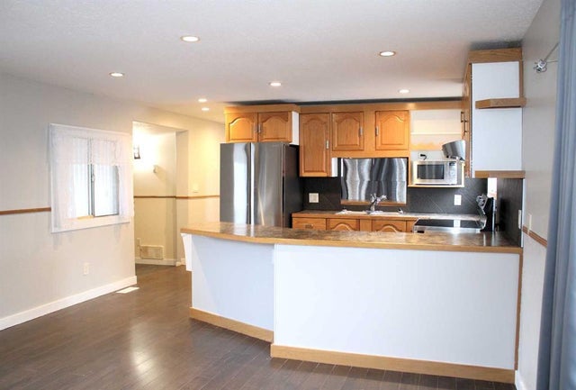 23, 111 6 Street  Se, Sundre