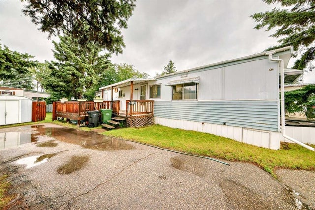 270, 3223 83 Street Nw, Calgary