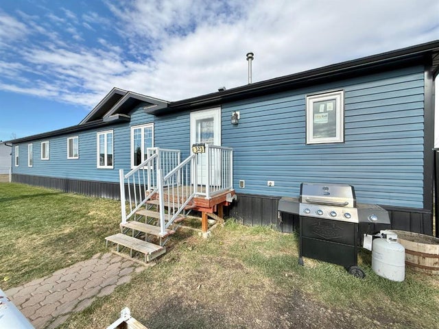 323, 349 Railway Avenue W, Duchess