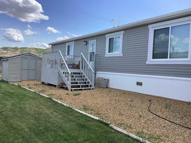 84 Greenwood Villa, Drumheller