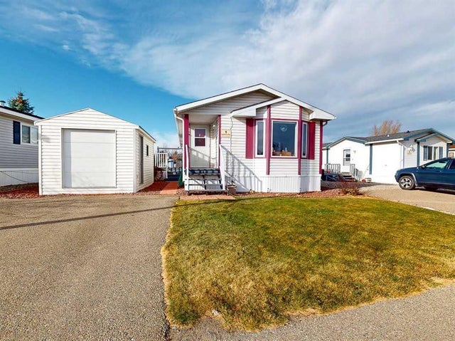 1 Appaloosa Way, Fort Macleod