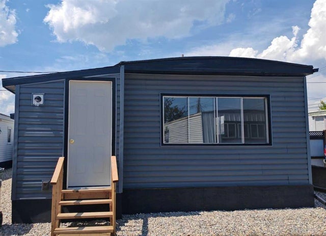 30, 2106 50 Street Se, Calgary