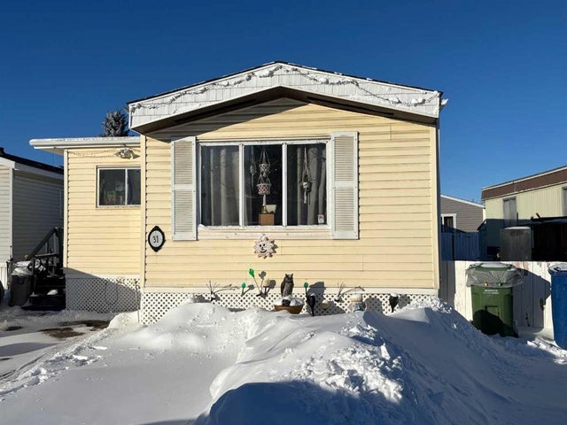 31, 649 Main Street, Airdrie