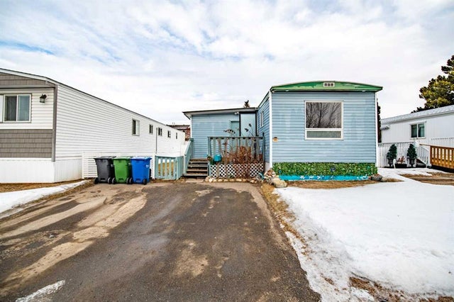 1012, 7050 Gray Drive, Red Deer