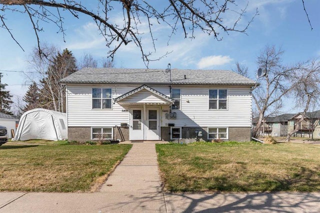 5402 47 Avenue, Camrose