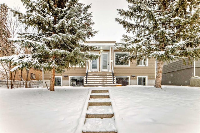 Multi-Family Property for Sale at 2316 16 Street Southwest, Calgary: MLS®# A2244497